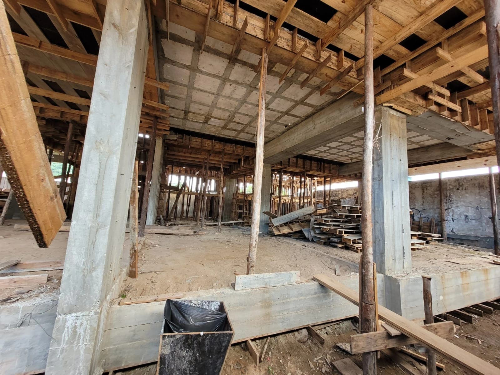 Jardim Brilhante Abril/2025